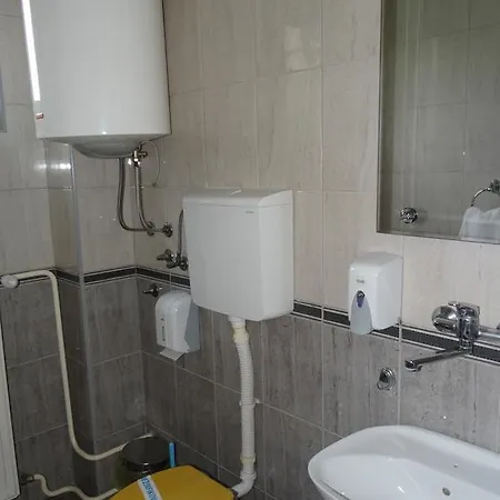 Nasa Tvrdava Guest 3* Novi Sad